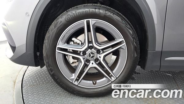 Mercedes-Benz GLA 2023, фото 5