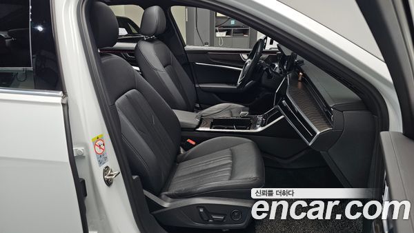 Audi A6 2021, фото 16