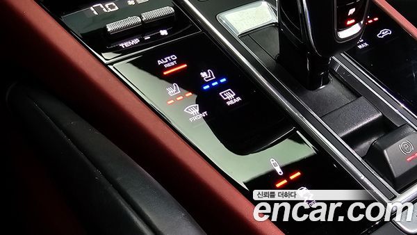 Porsche Cayenne 2020, фото 31