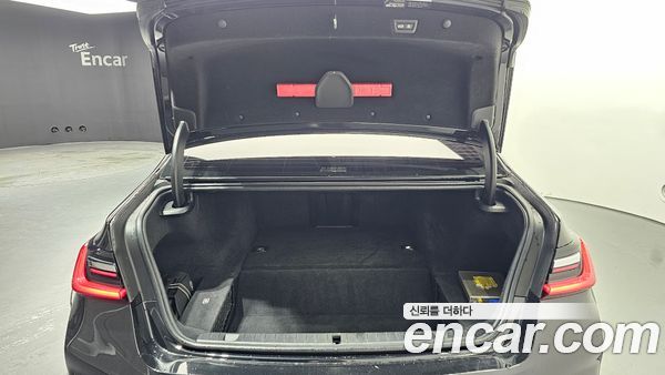 BMW 7 Series 2021, фото 26