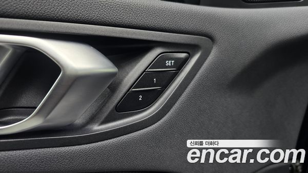 BMW 1 Series 2024, фото 25