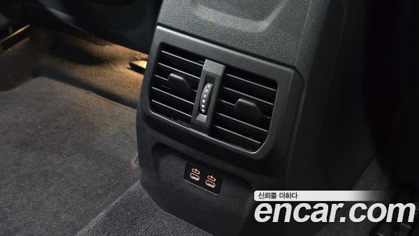 BMW 1 Series 2024, фото 28