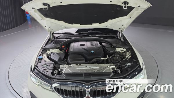 BMW 3 Series 2021, фото 6