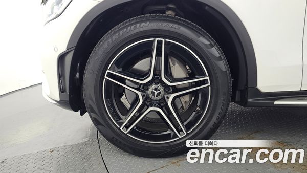 Mercedes-Benz GLC 2023, фото 4