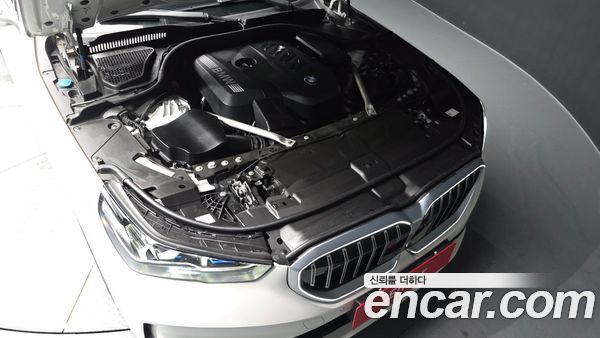 BMW 5 Series 2024, фото 6
