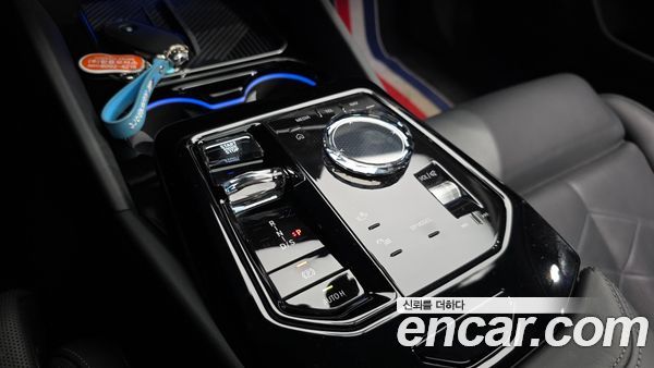 BMW 5 Series 2024, фото 9