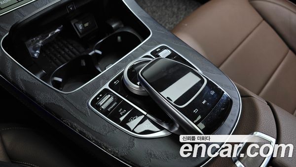 Mercedes-Benz E-Class 2020, фото 31