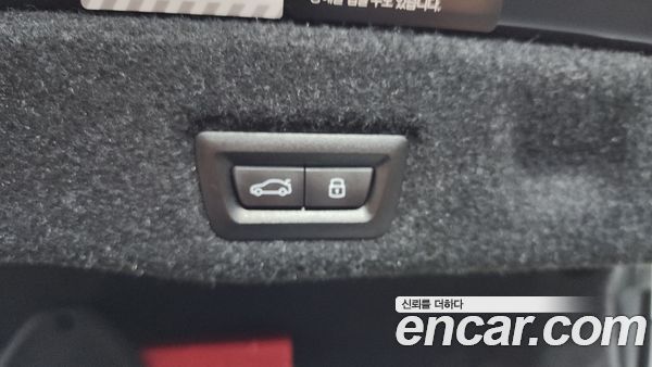 BMW 5 Series 2025, фото 26