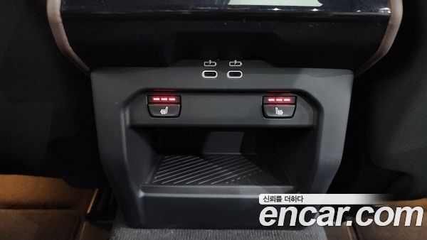 BMW 5 Series 2025, фото 31