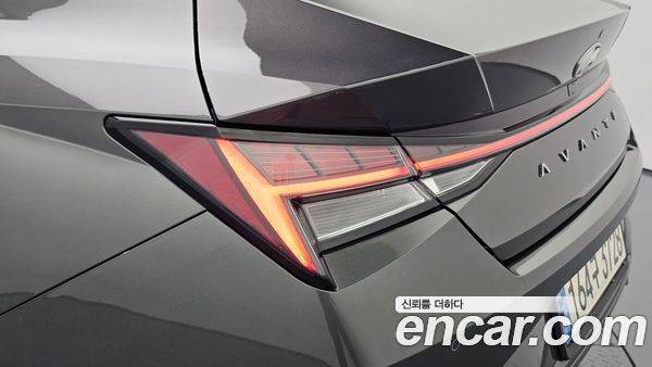 Hyundai Elantra 2023, фото 9