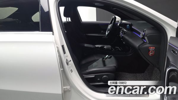 Mercedes-Benz A-Class 2021, фото 16