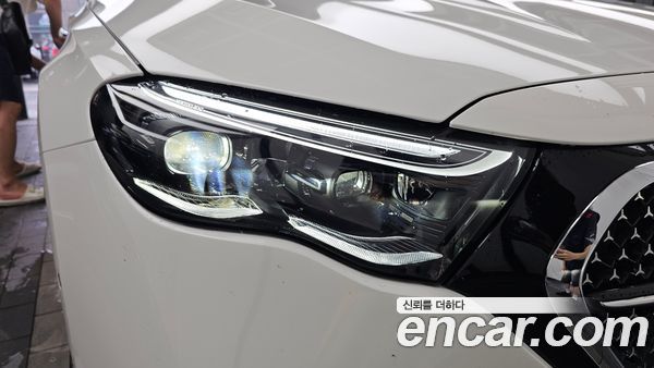 Mercedes-Benz E-Class 2026, фото 8