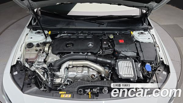 Mercedes-Benz CLA 2024, фото 6