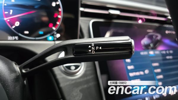 Mercedes-Benz E-Class 2024, фото 12