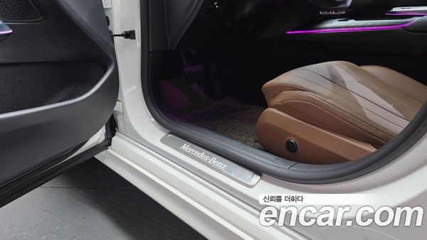 Mercedes-Benz E-Class 2024, фото 31
