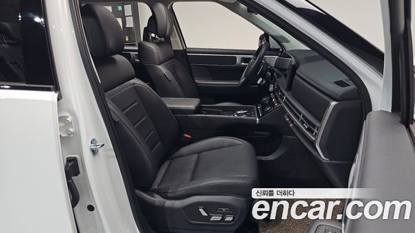 Hyundai Santa Fe 2025, фото 15