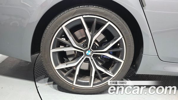 BMW 5 Series 2023, фото 5