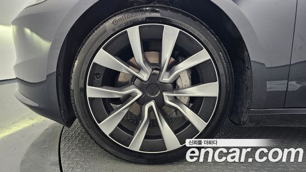 Tesla Model 3 2024, фото 5