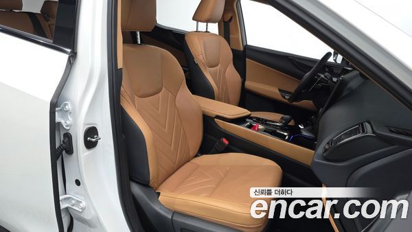 Lexus NX 2025, фото 15