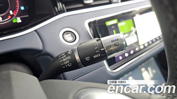 Land Rover Range Rover Evoque 2020, фото 31