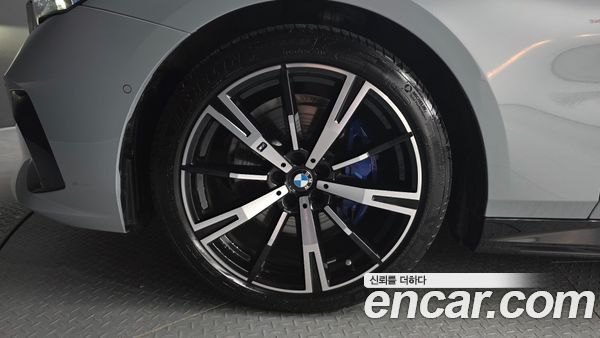 BMW 5 Series 2024, фото 5