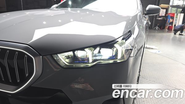 BMW 5 Series 2024, фото 8