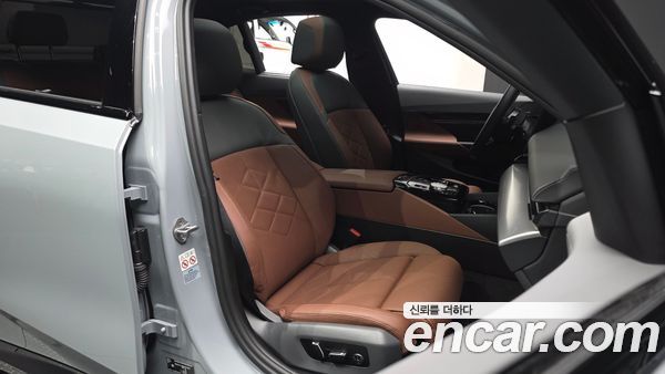 BMW 5 Series 2024, фото 16