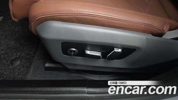 BMW 5 Series 2024, фото 30