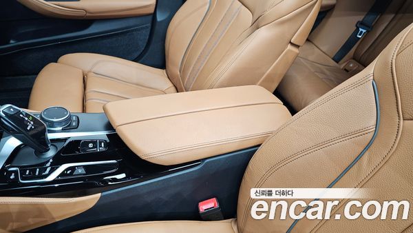 BMW 5 Series 2022, фото 28