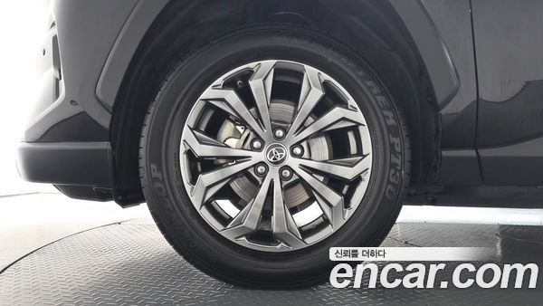 Toyota RAV4 2024, фото 4