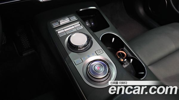 Genesis GV70 2024, фото 9