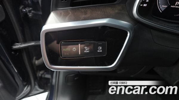 Audi A6 2020, фото 27