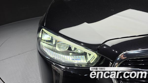 Mercedes-Benz S-Class 2023, фото 8