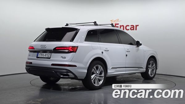 Audi Q7 2020, фото 2