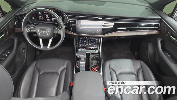 Audi Q7 2020, фото 10