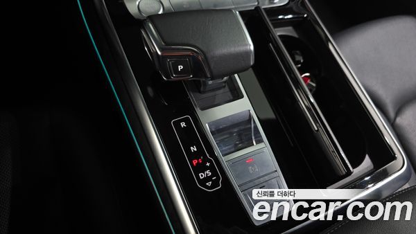 Audi Q7 2020, фото 12