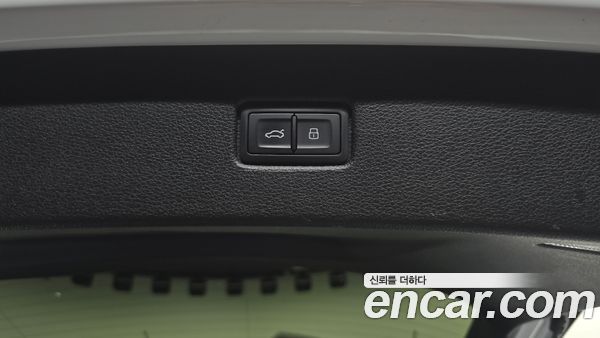 Audi Q7 2020, фото 24