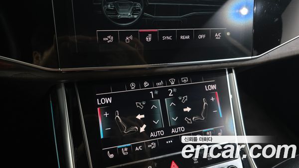 Audi Q7 2020, фото 31