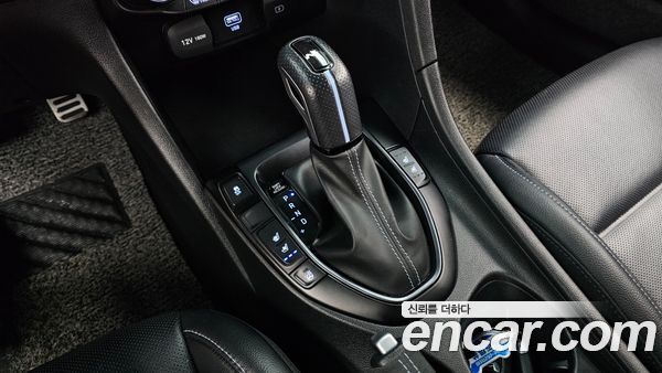 Hyundai Veloster 2021, фото 12
