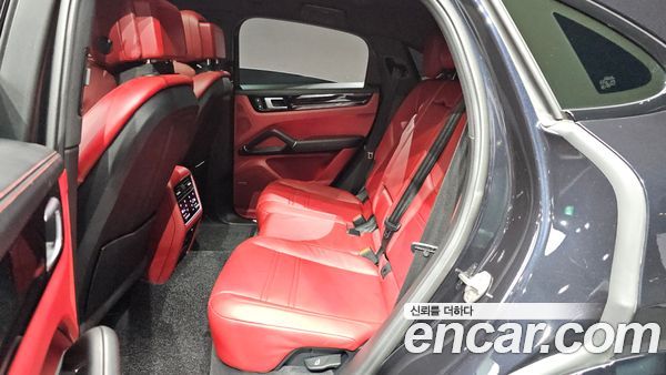 Porsche Cayenne 2022, фото 16