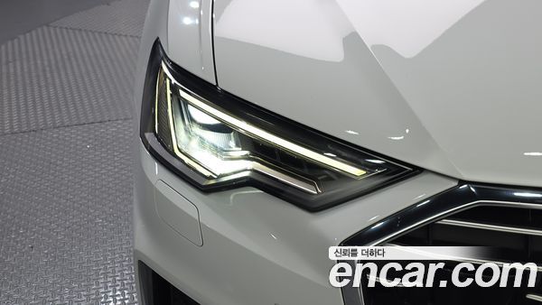 Audi A6 2021, фото 8