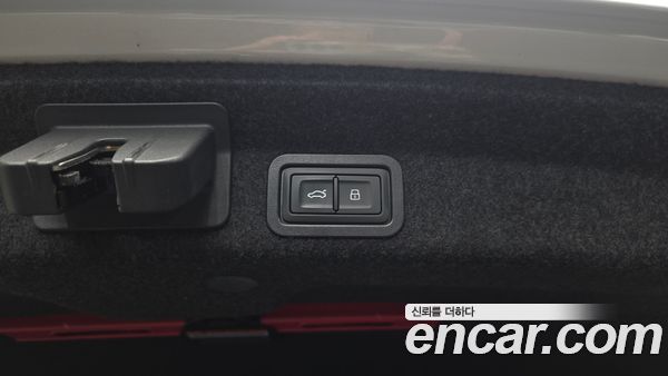 Audi A6 2021, фото 31