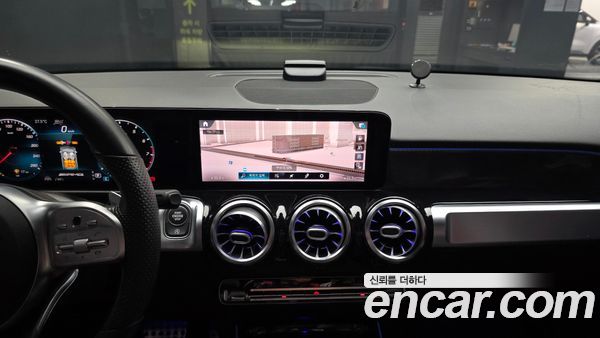 Mercedes-Benz GLB 2021, фото 20
