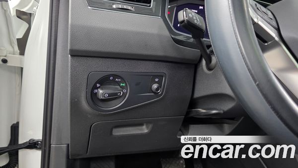 Volkswagen Tiguan 2021, фото 31