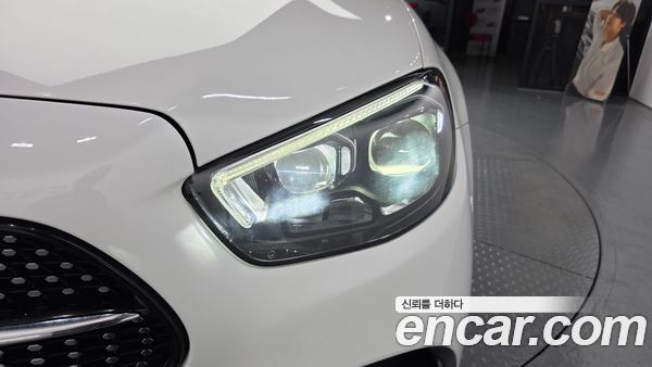 Mercedes-Benz E-Class 2021, фото 8
