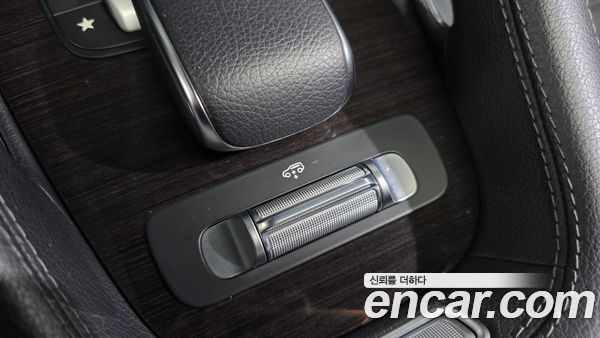 Mercedes-Benz GLE 2021, фото 31