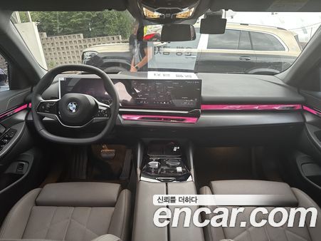 BMW 5 Series 2026, фото 6