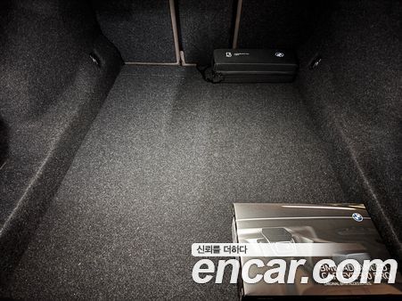 BMW 5 Series 2025, фото 15