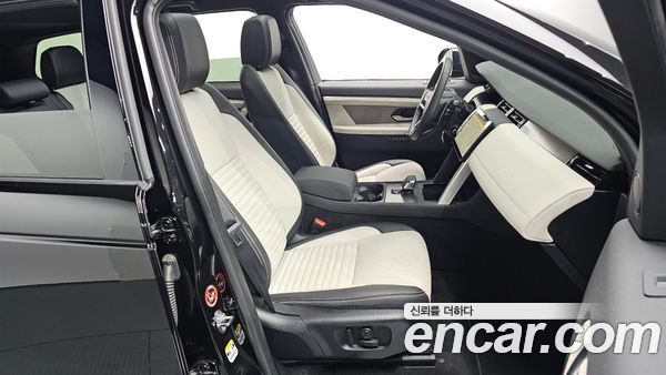 Land Rover Discovery Sport 2024, фото 16