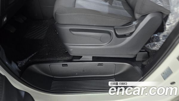 Hyundai Staria 2025, фото 28